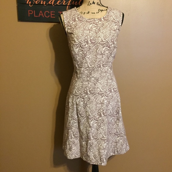 LOFT Dresses & Skirts - Ann Taylor Fit and Flare Dress